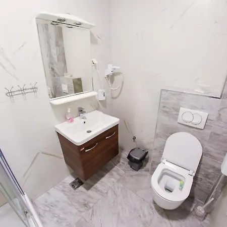 Nirvana Spa Center Белград Стая снимка