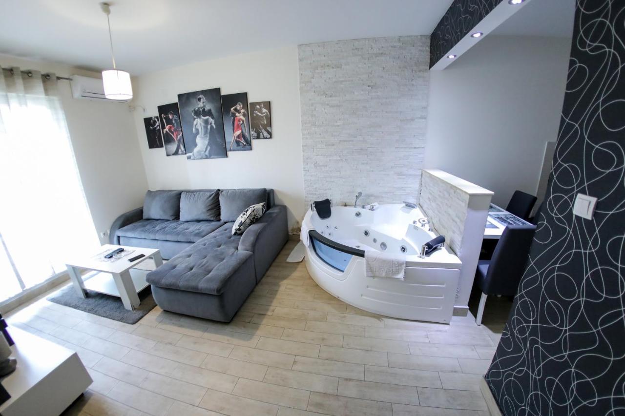 Апартамент Nirvana Center *